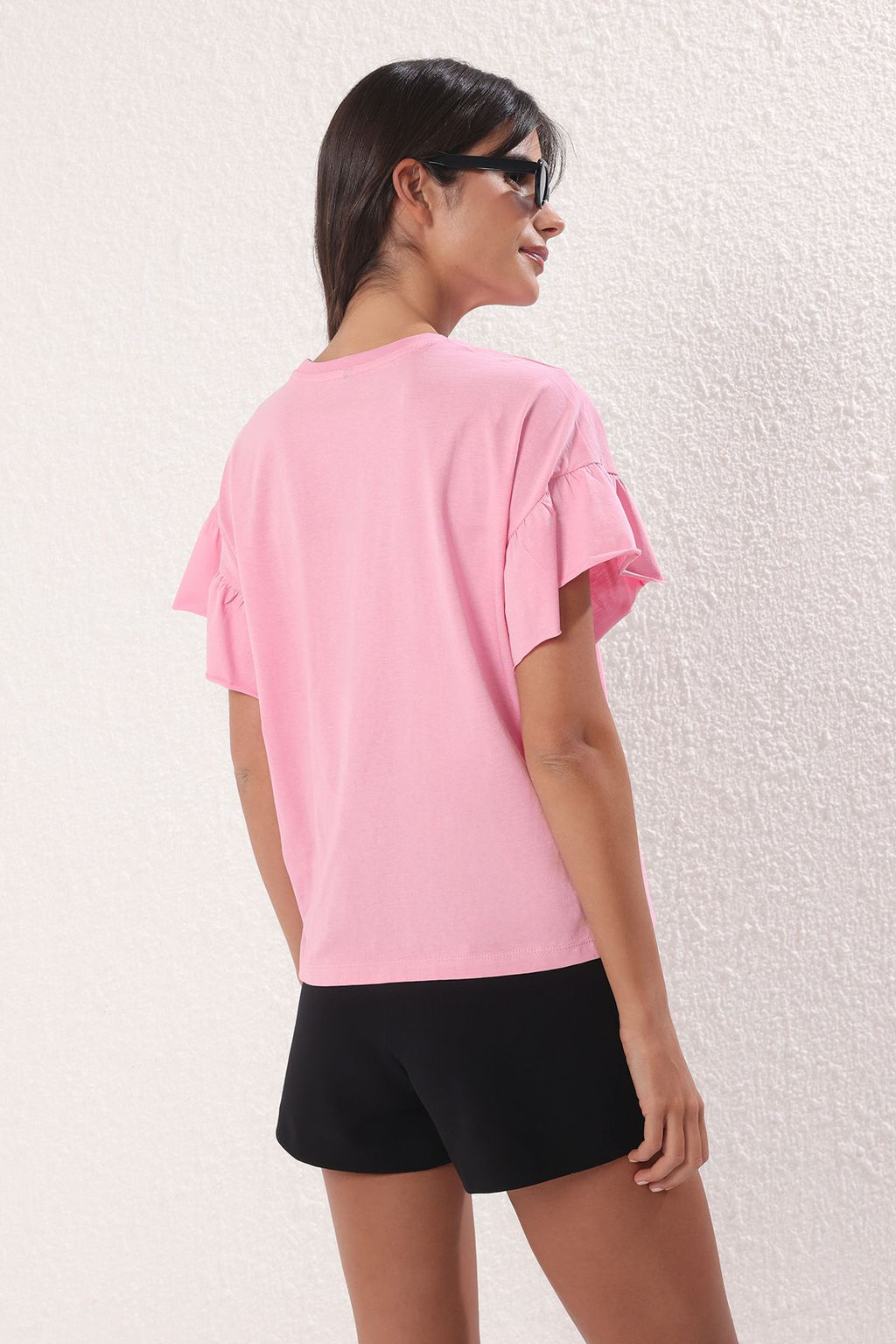 Pembe %100 Pamuk F?rf?r Detayl? Basic Bisiklet Yaka Orme T-Shirt TWOSS22TS2429