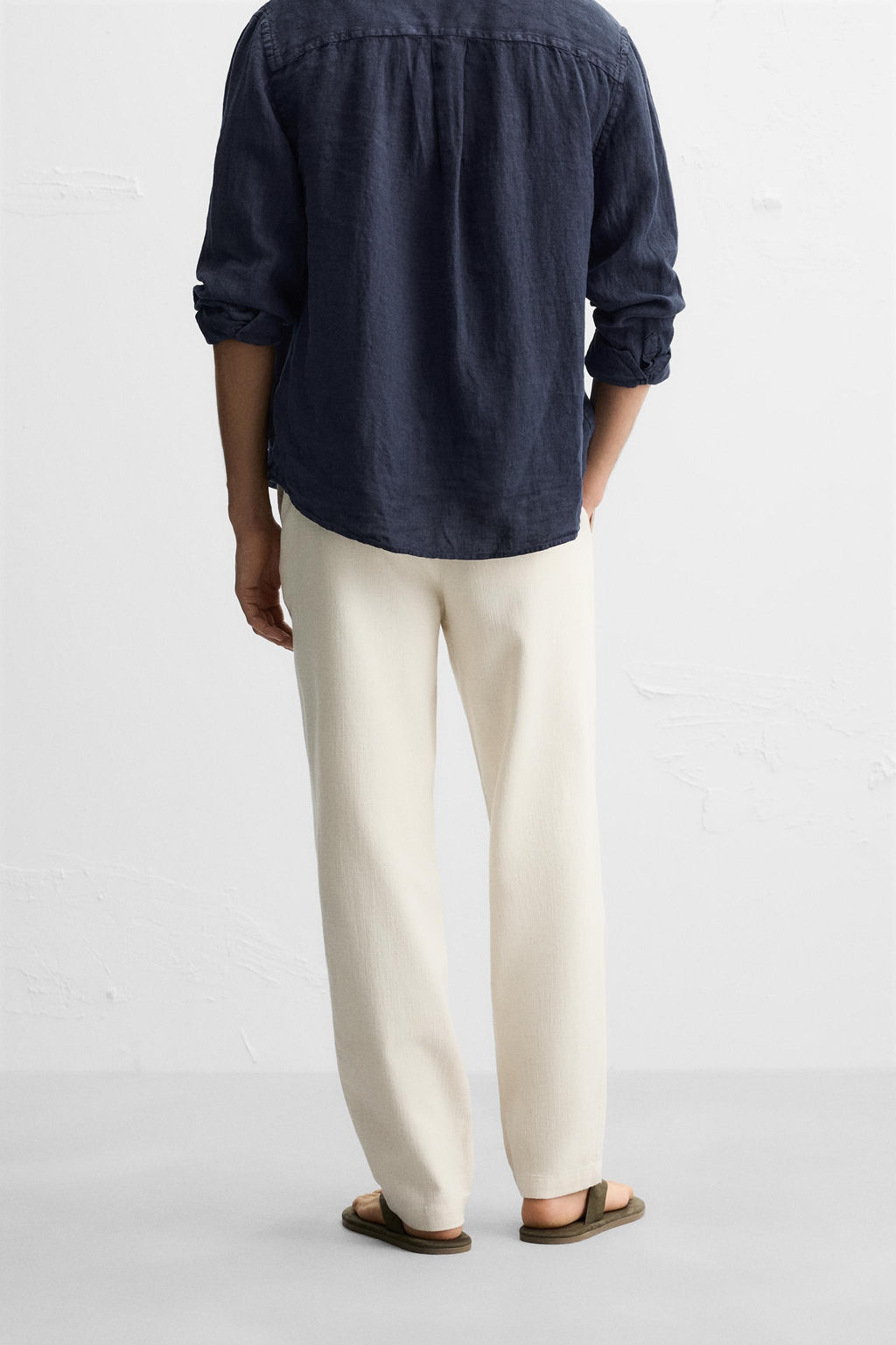 RELAXED FIT TEXTURED TROUSERS - Zara фото 37