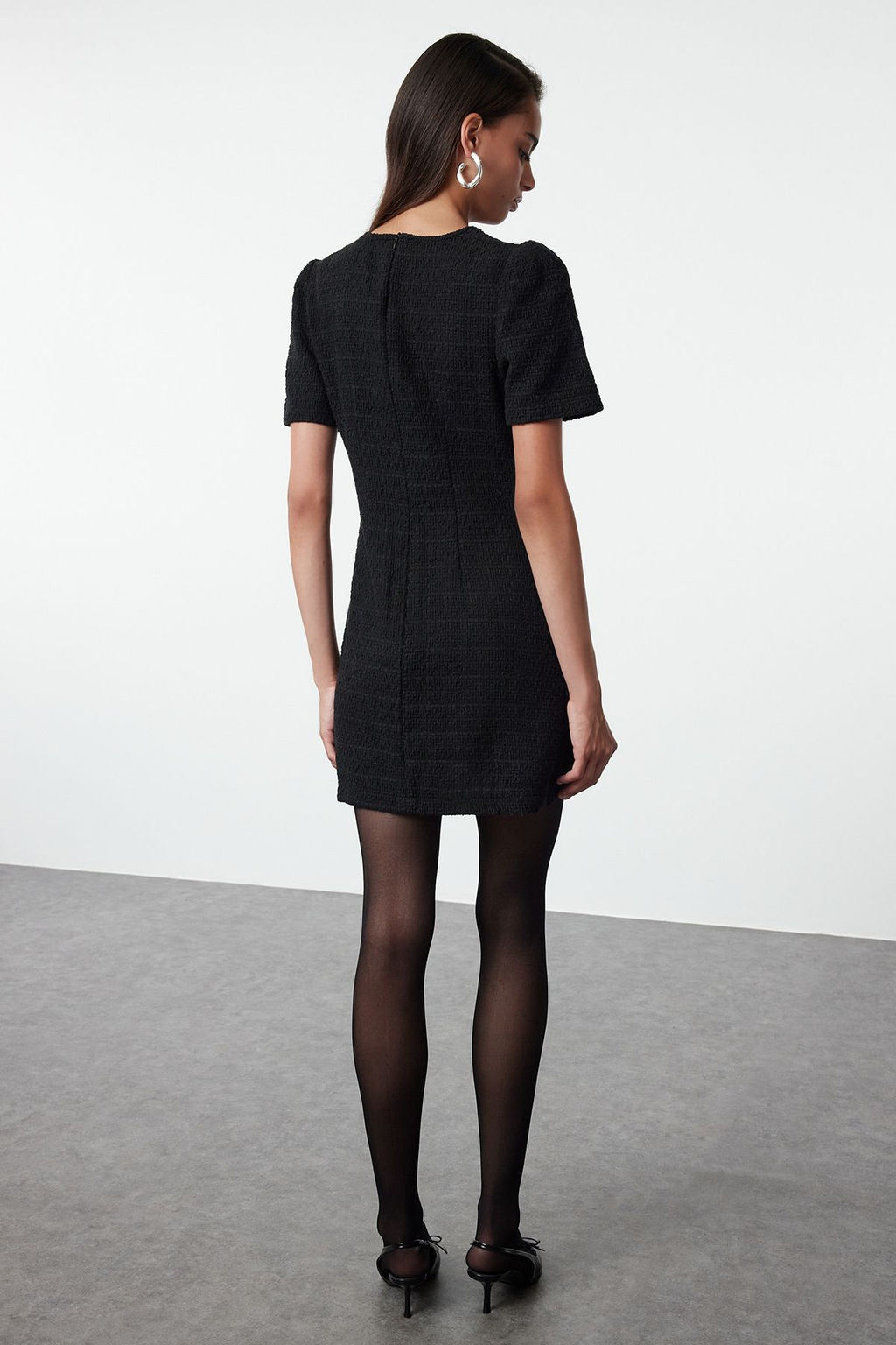 TRENDYOLMILLA Siyah A Kesim Cep Detayl? Mini Dokuma Elbise TWOAW25EL00169  фото 5