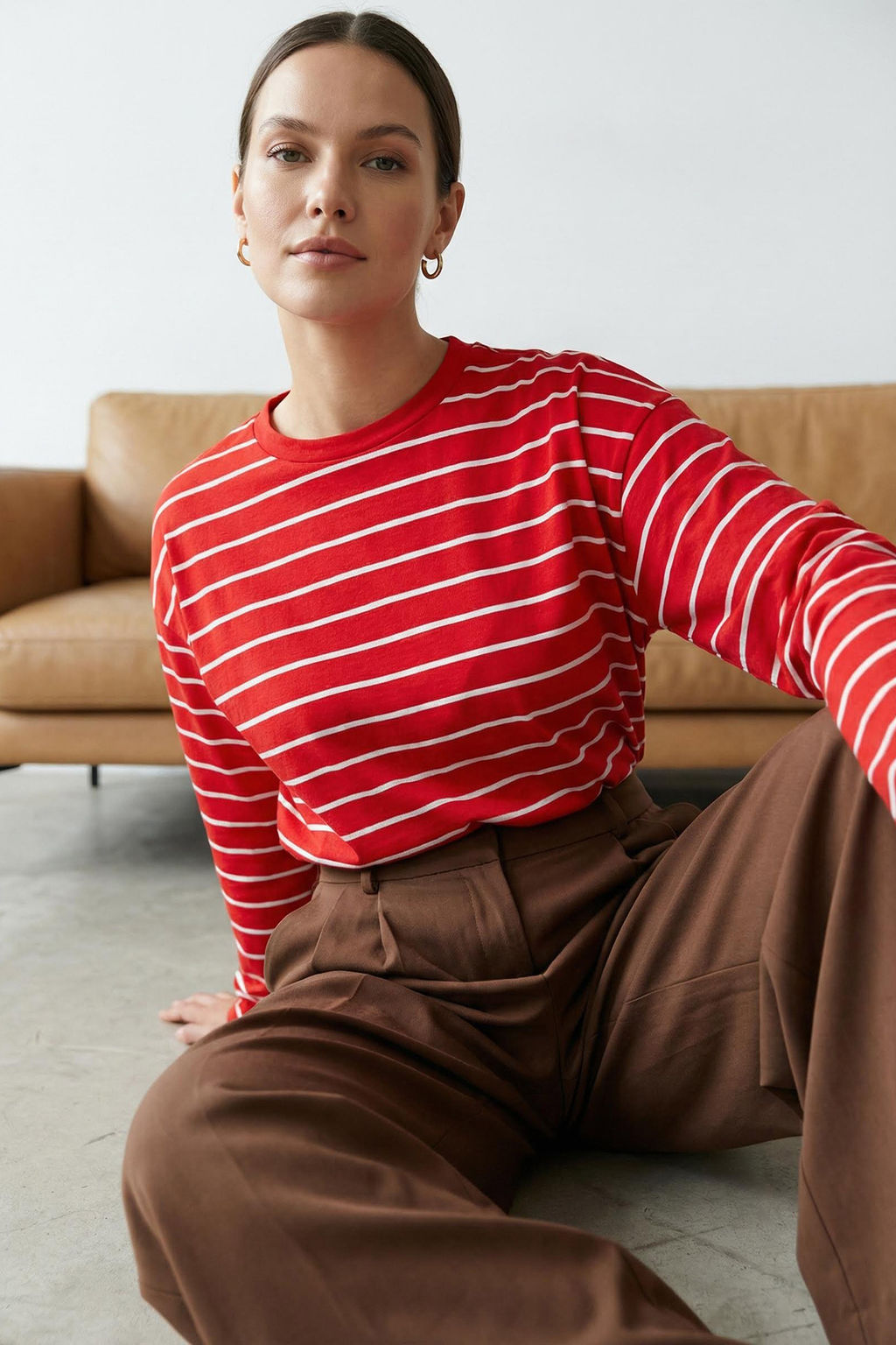 K?rm?z? Cizgili Oversize/Genis Kesim Bisiklet Yaka Ince Orme Sweatshirt TWOAW23SW00326