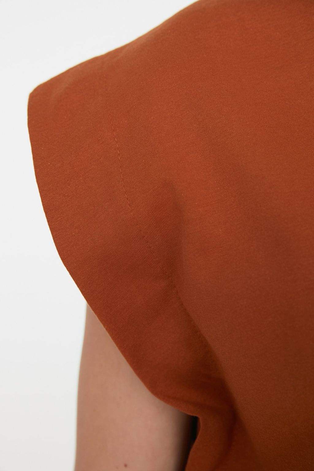 Tarc?n %100 Pamuk Vatka Gorunumlu Basic Bisiklet Yaka Orme T-Shirt TWOSS20TS0021