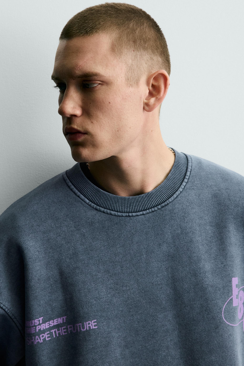 WASHED PRINTED TEXT SWEATSHIRT - Zara фото 5