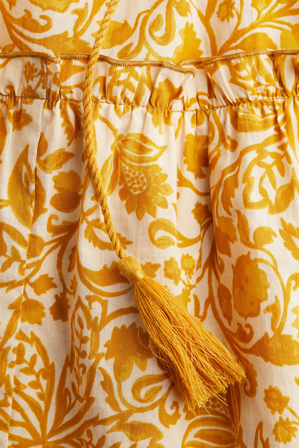 Vestido con volantes y cintur?n de anudar - H&m фото 3