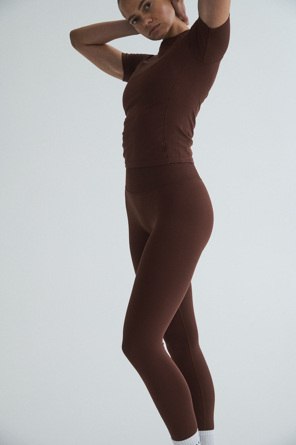 Camiseta de deporte Seamless Slim Fit con DryMove - H&m фото 9