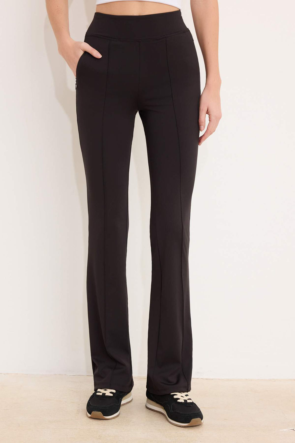 Siyah Flare/Ispanyol Paca Nervurlu Yuksek Bel Uzun Dalg?c/Scuba Orme Pantolon TWOSS26PL00078 - Trendyolmilla фото 3