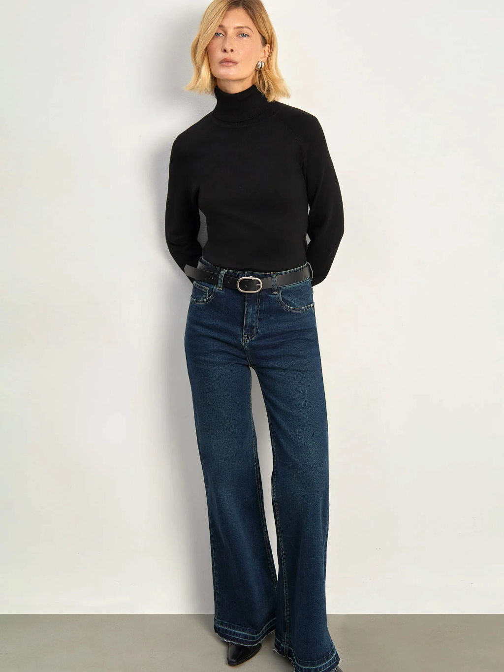 ЕМКА / Плотные тёмно-синие джинсы  Flare Leg 379 - Emka фото 6