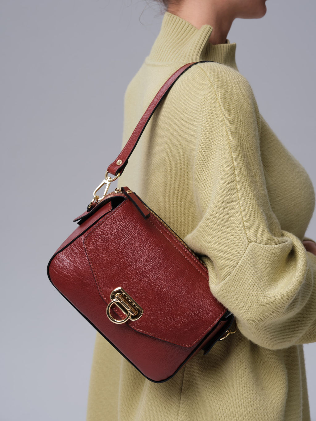 Женская сумка кросс-боди Azaro 3684 коньяк лампанте