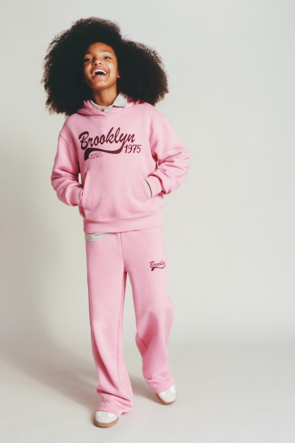 TEXT PRINT WIDE-LEG PLUSH TROUSERS