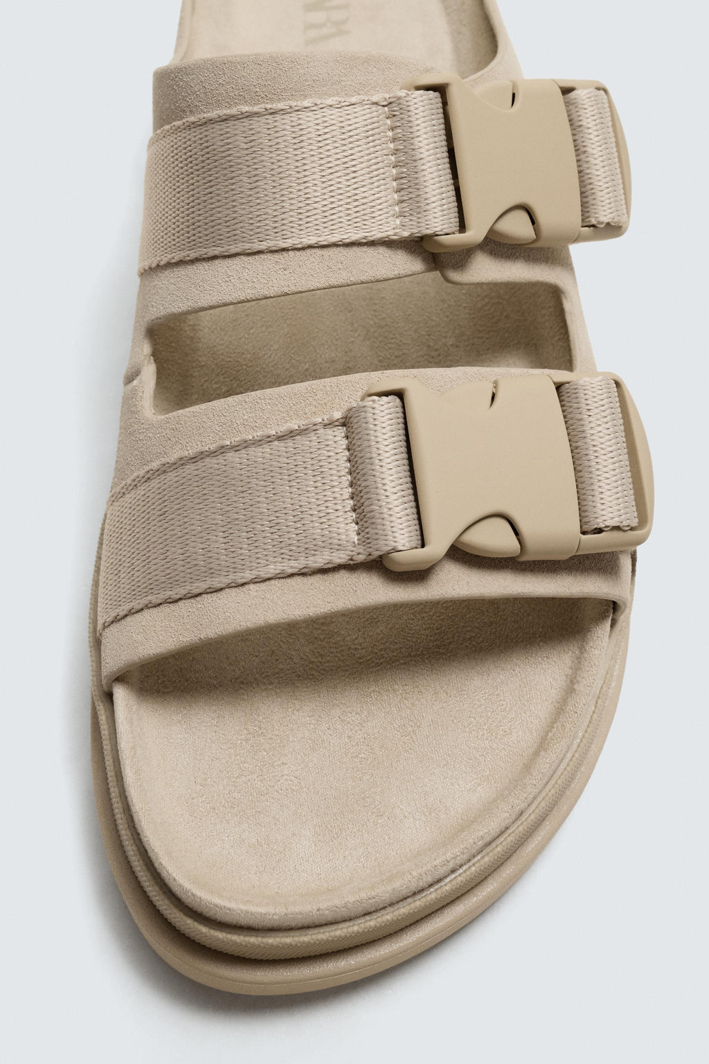CHUNKY LEATHER SANDALS