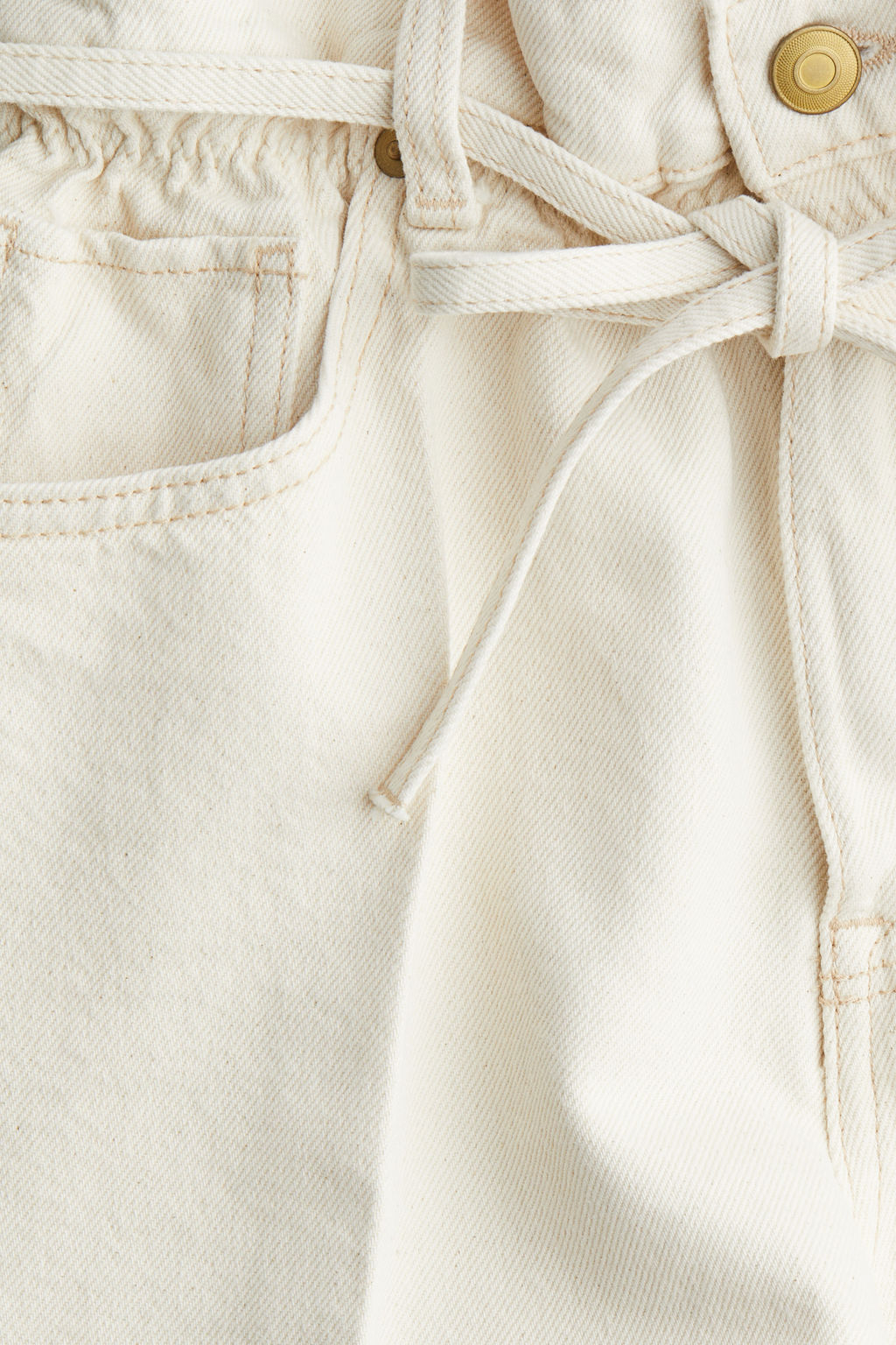 Pantal?n corto paper bag en denim High Rise - H&m фото 3