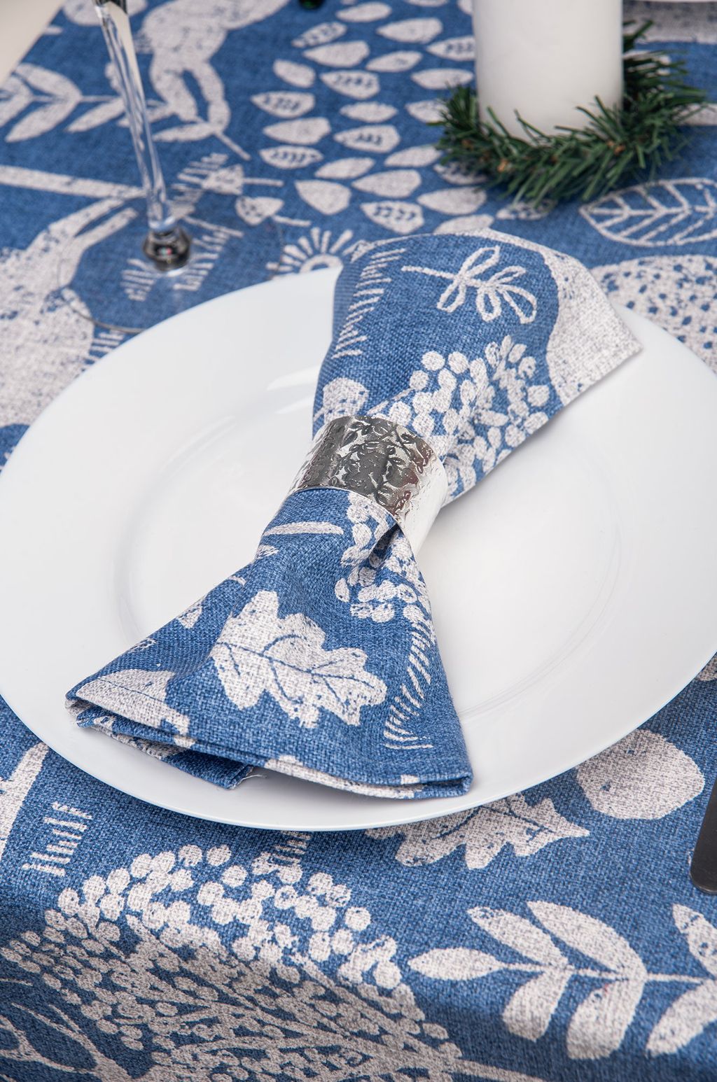 Дорожка на стол из рогожки 145x45 Happy Fox Home
