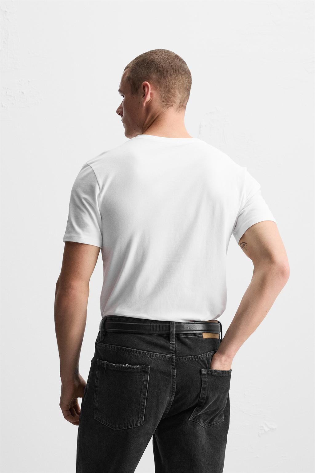 BASIC V-NECK T-SHIRT - Zara фото 3