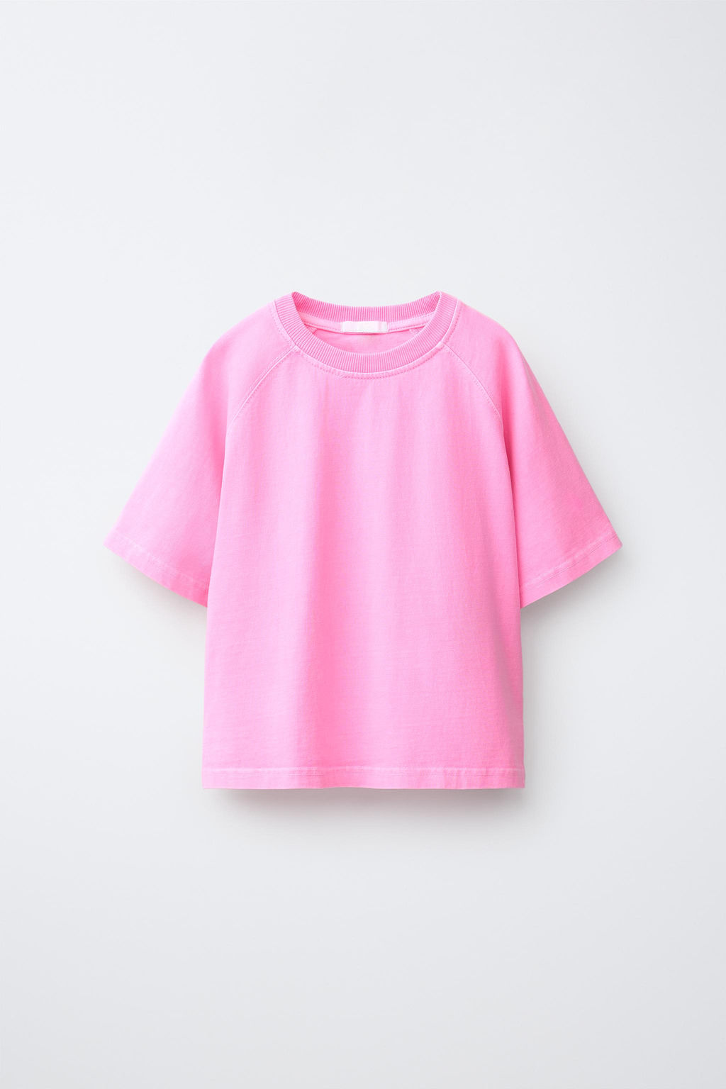 CONJUNTO JOGGING CAMISETA Y BERMUDA LISO / Rosa fl?or