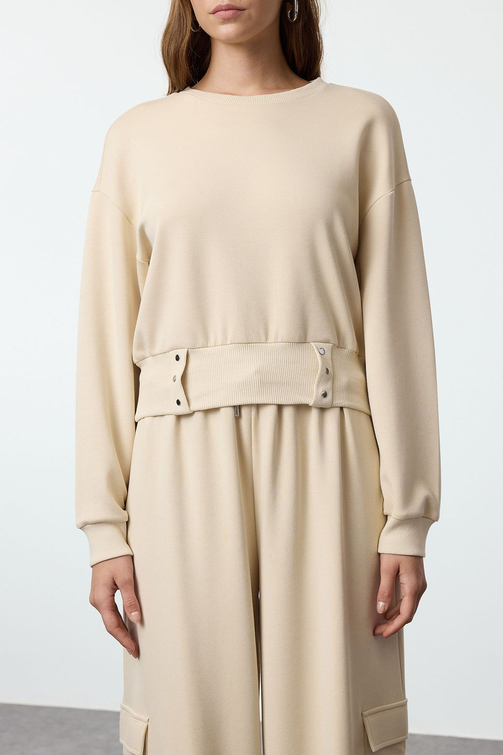 Trendyolmilla Siyah C?tc?tl? Relaxed/Rahat Kal?p Crop Kal?n Orme Sweatshirt TWOAW25SW00160 фото 4