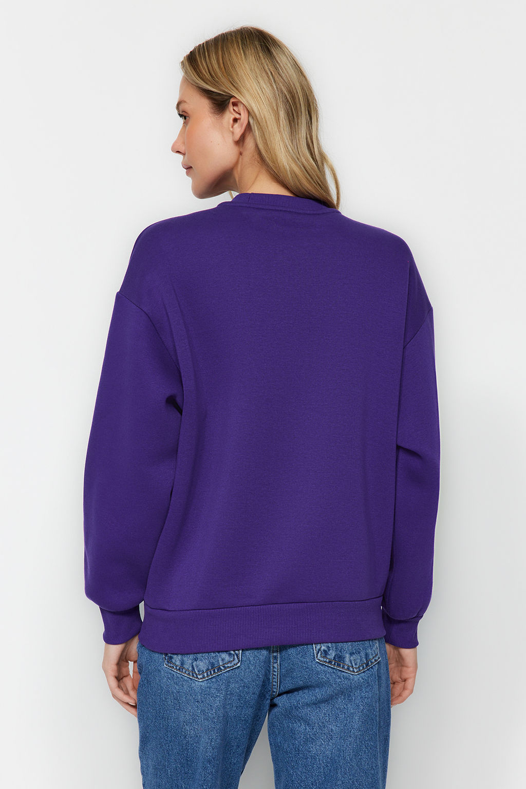 TRENDYOLMILLA Siyah Kal?n Ici Polarl? Regular/Normal Kal?p Bisiklet Yaka Basic Orme Sweatshirt TWOAW24SW00101  фото 31