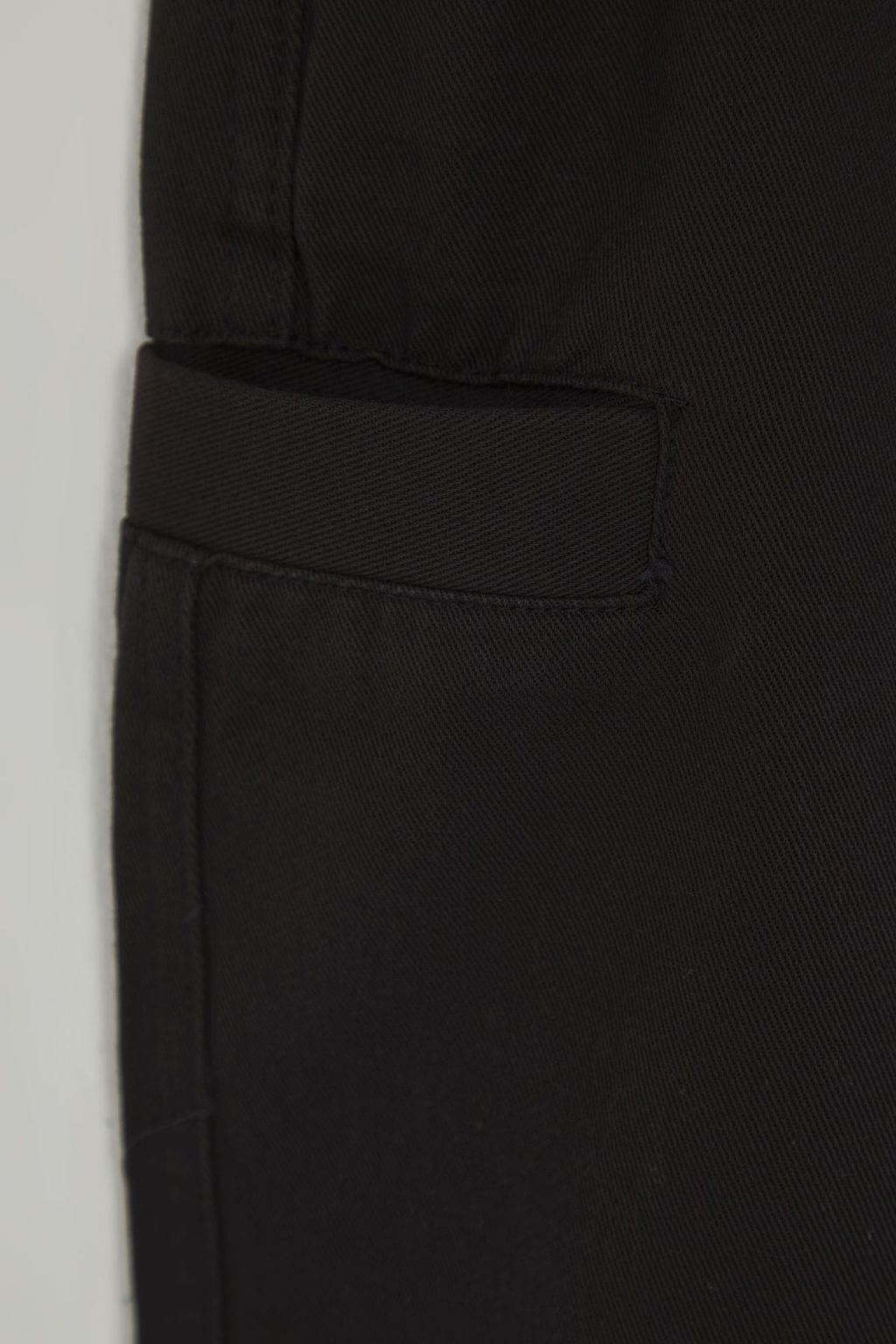 TRENDYOL MAN Limited Edition Erkek Siyah Gabardin Brit Kapamal? Yan Cep Detayl? Sort & Bermuda TMNSS25SR00026 - Trendyolmilla фото 4