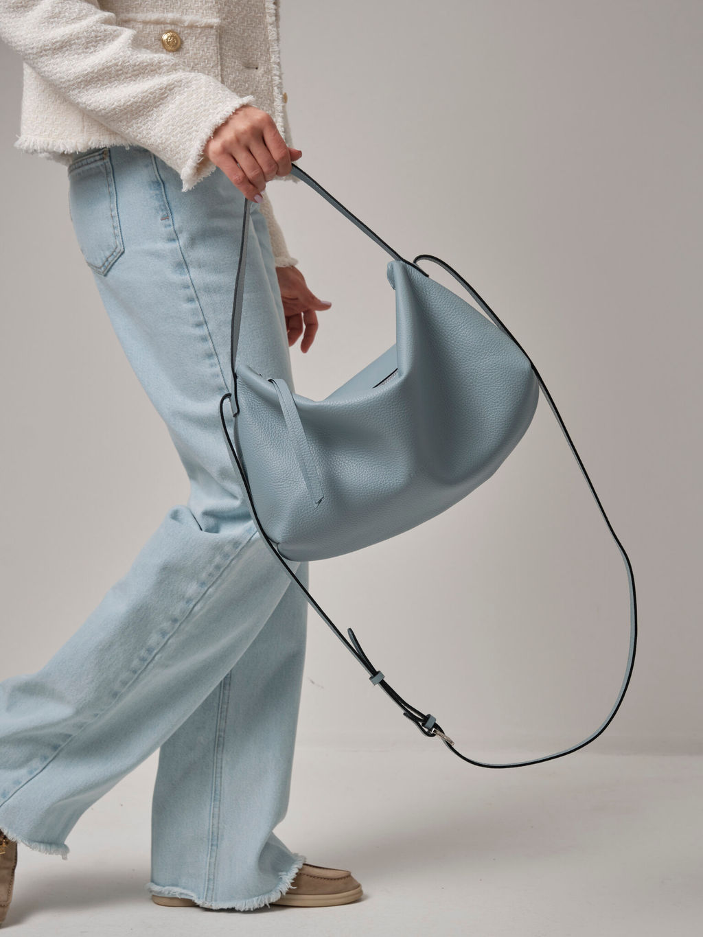 Сумка кожаная на плечо Deboro 30963 серое небо