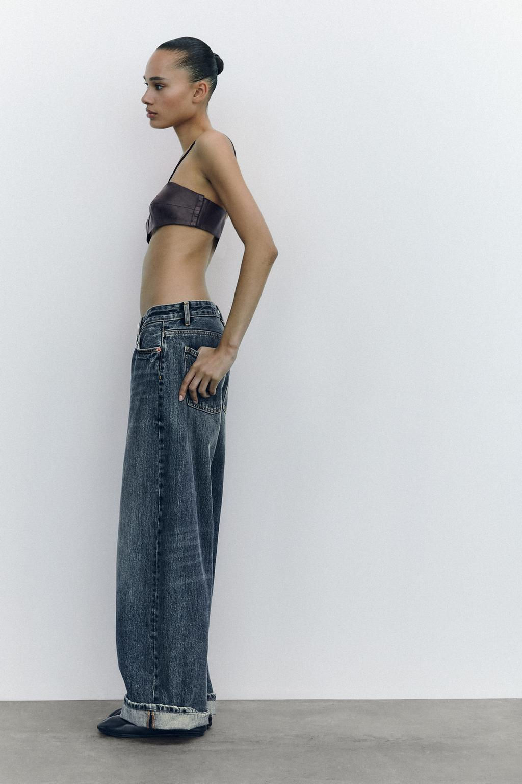 RELAXED FIT FOLD-UP LOW-RISE JEANS - Zara фото 5