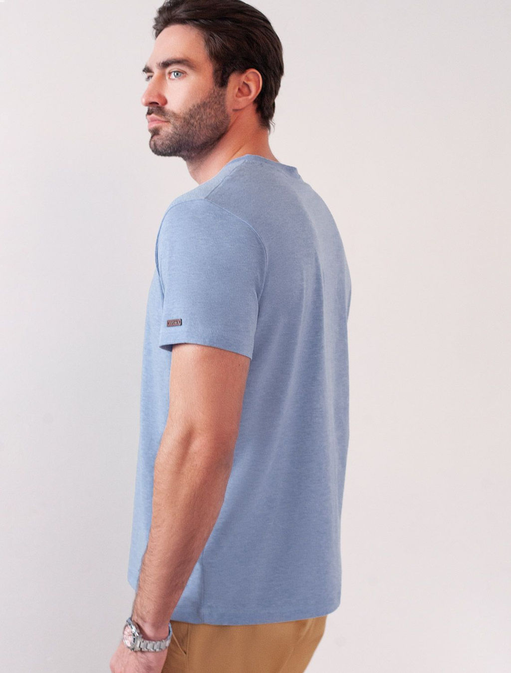 Футболка полуприлегающего кроя с принтом из премиального хлопка - Vilatte фото 3