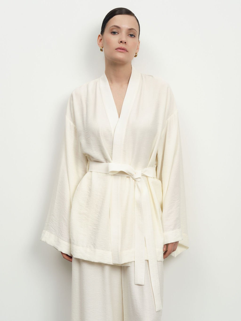 Жакет-кимоно из вискозы 42367 молочный