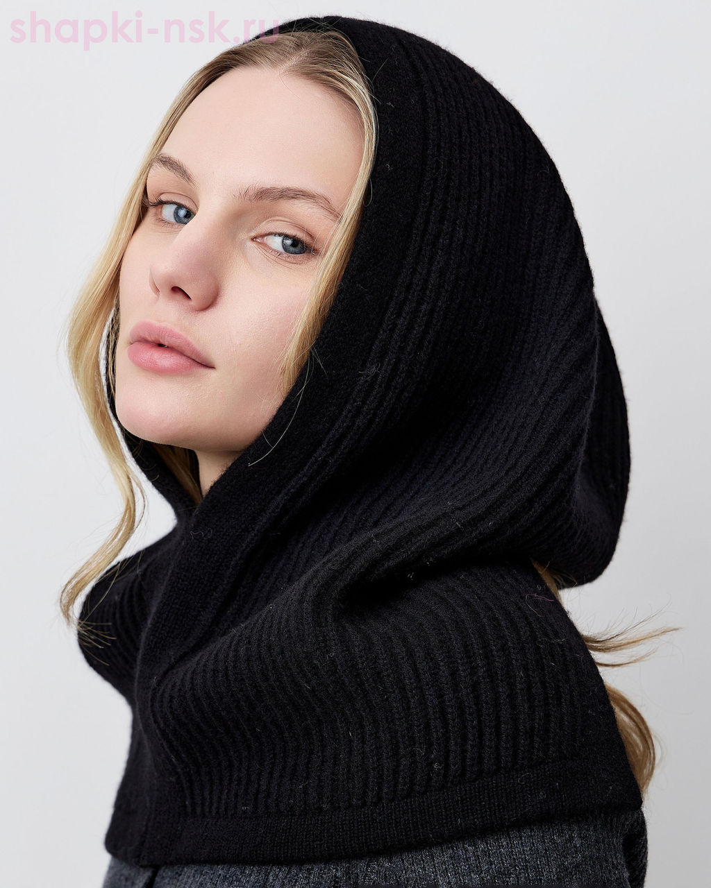 260135 CH Капор женский (56-58)