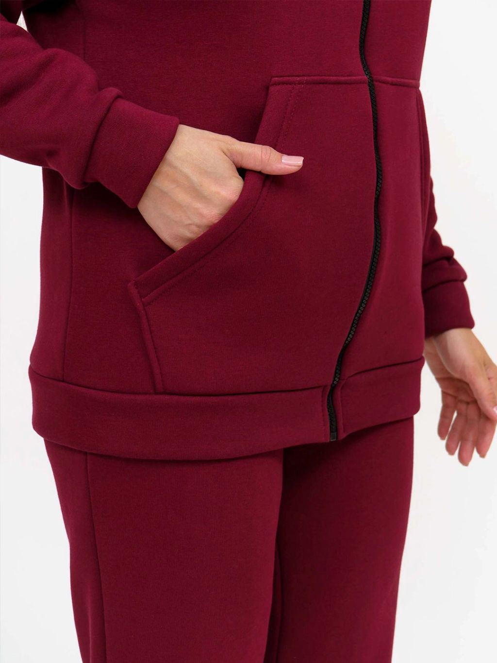 Костюм женский, цвет бордовый