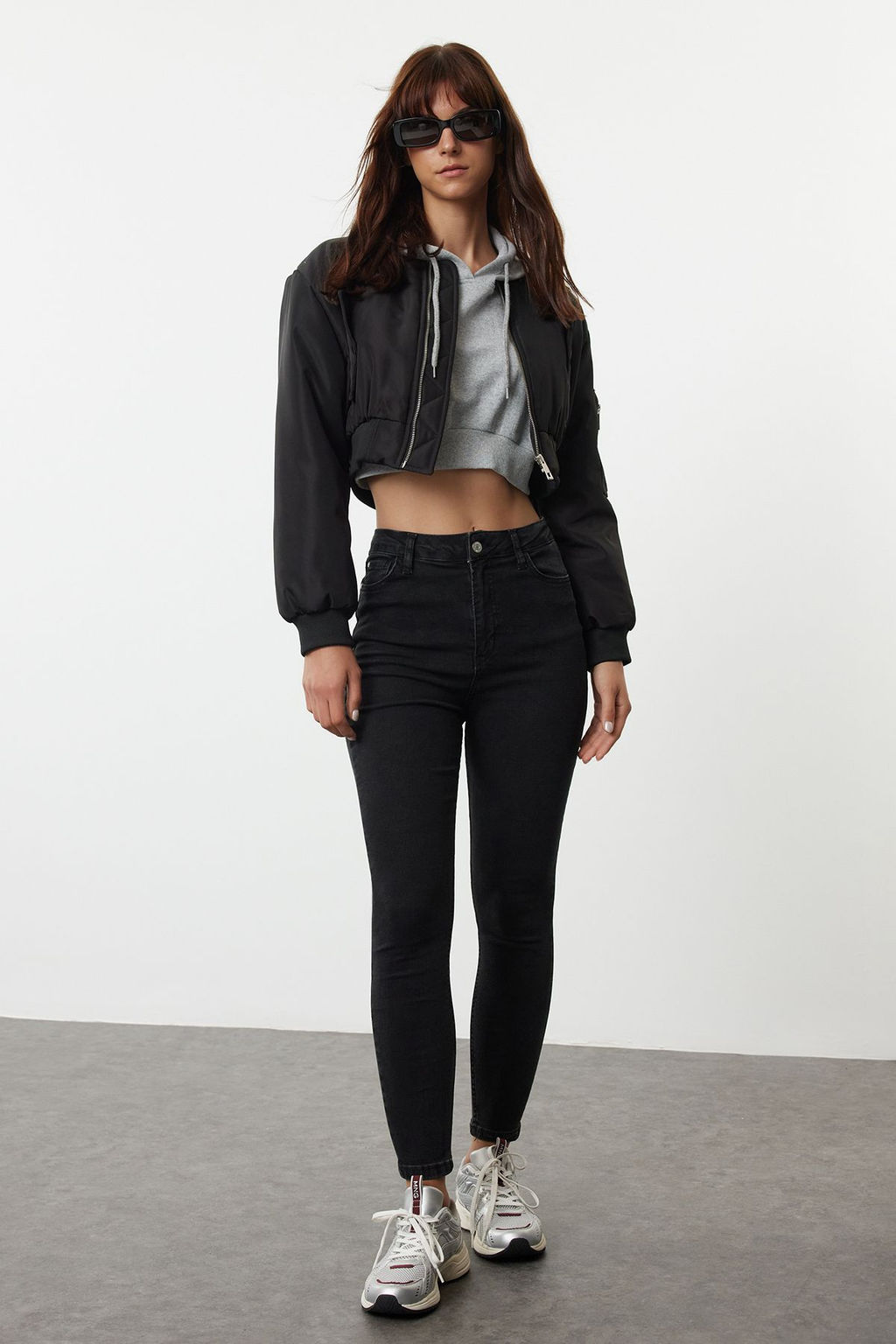TRENDYOLMILLA Siyah Yuksek Bel Skinny Jeans TWOAW25JE00129