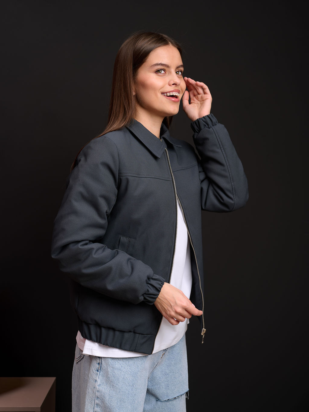 Бомбер женский "Браун" серый