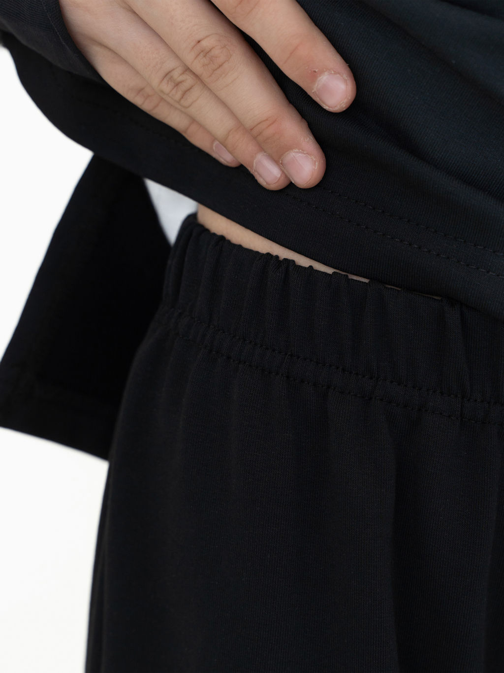 Костюм для девочки черный 7065 (146)