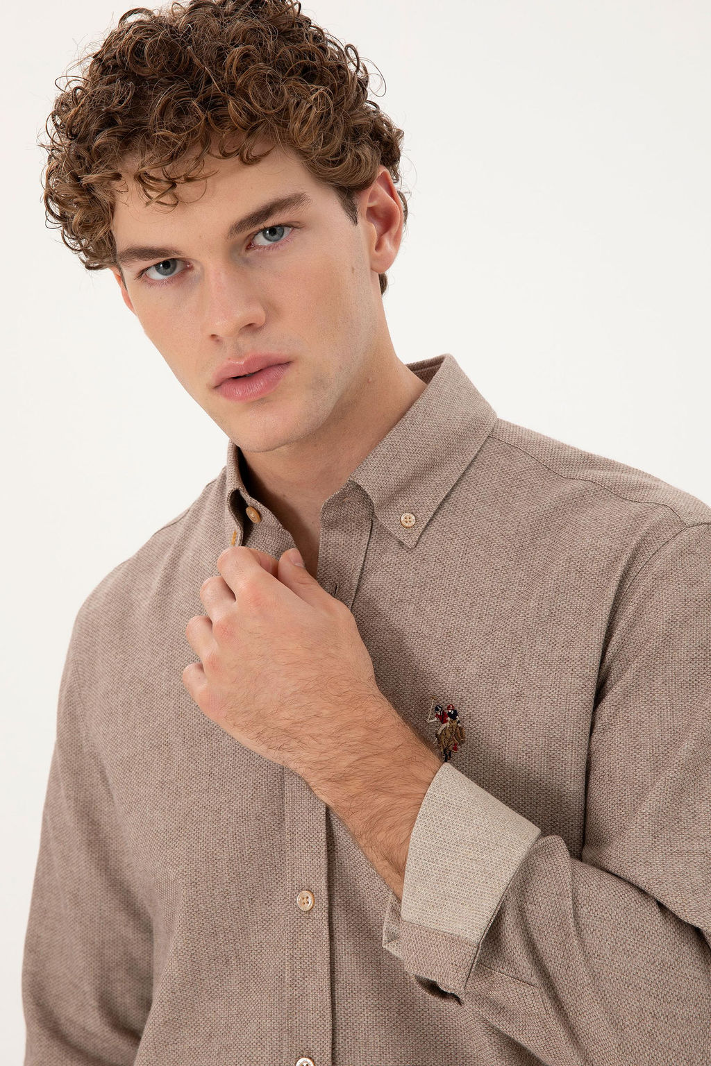 Мужская рубашка светло-коричневого цвета с длинным рукавом - U.s. polo assn фото 2