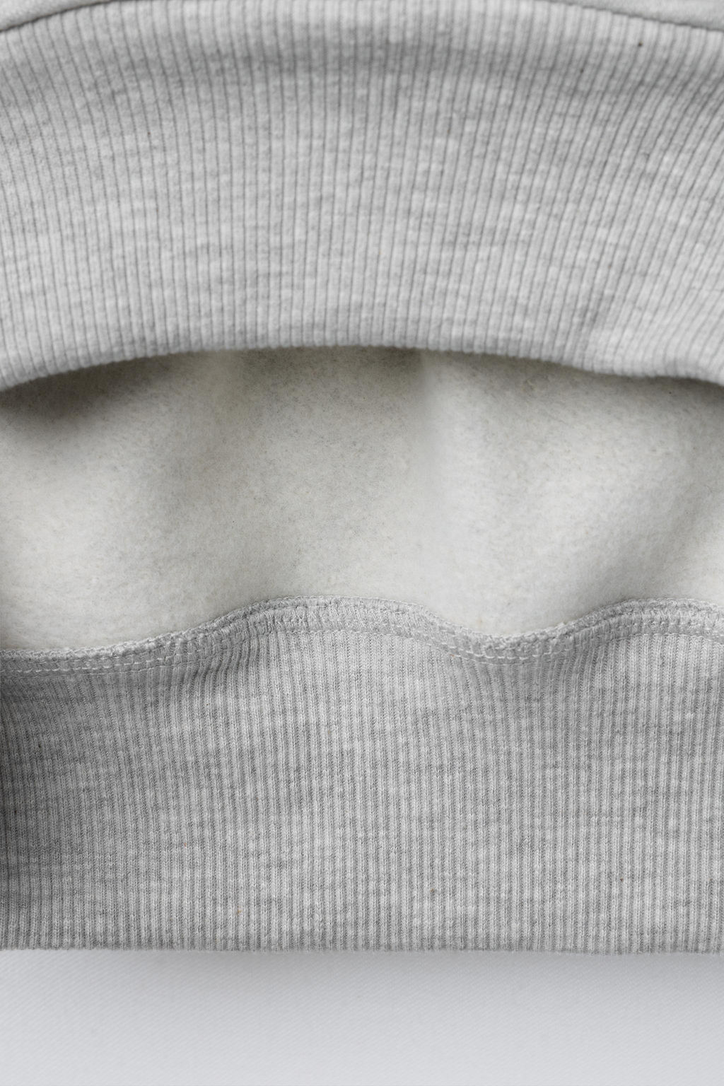 KPOP DEMON HUNTERS NETFLIX  PRINT HOODIE - Zara фото 4