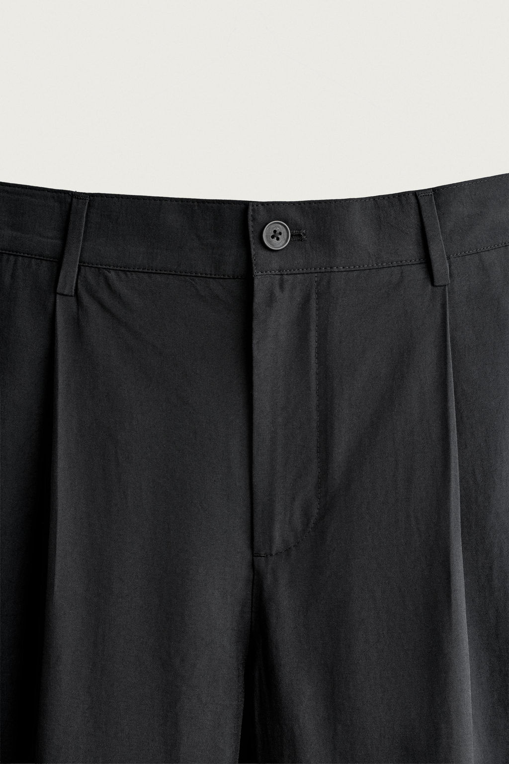 PANTAL?N RELAXED FIT FLUIDO PLIEGUES / Negro - Zara фото 5