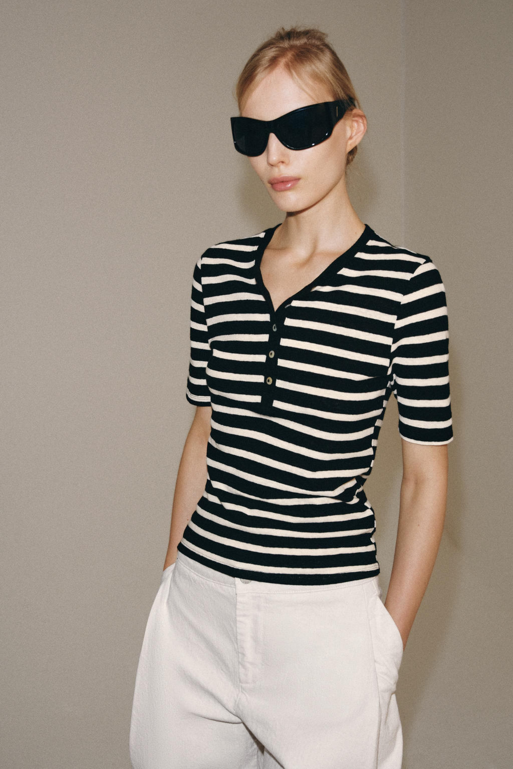 CAMISETA BOTONES CON LINO / Crudo / Negro - Zara фото 2