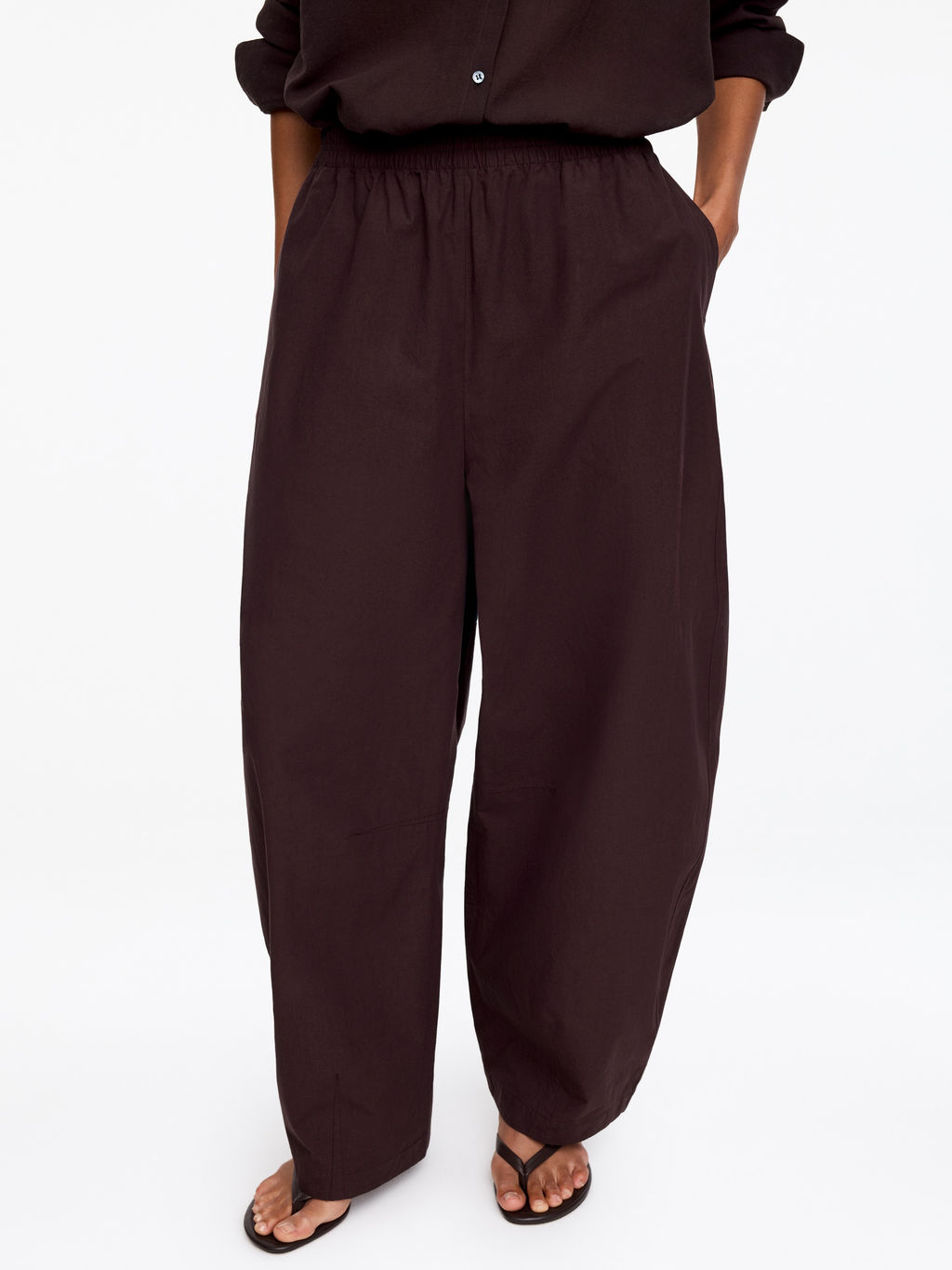 Pantalones de algod?n con pernera de barril - H&m фото 6