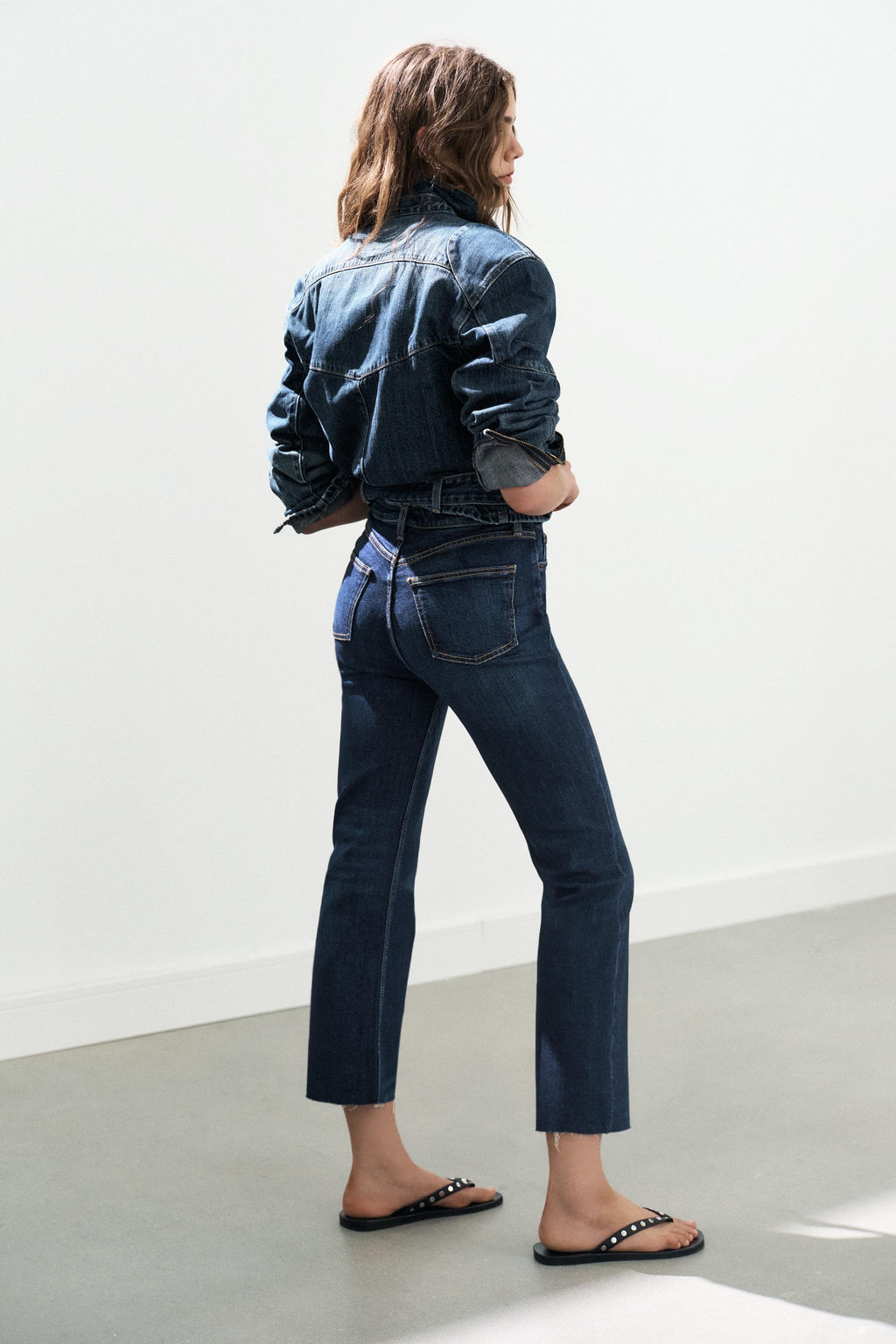 JEANS TRF CROPPED FLARE TIRO ALTO / Marino