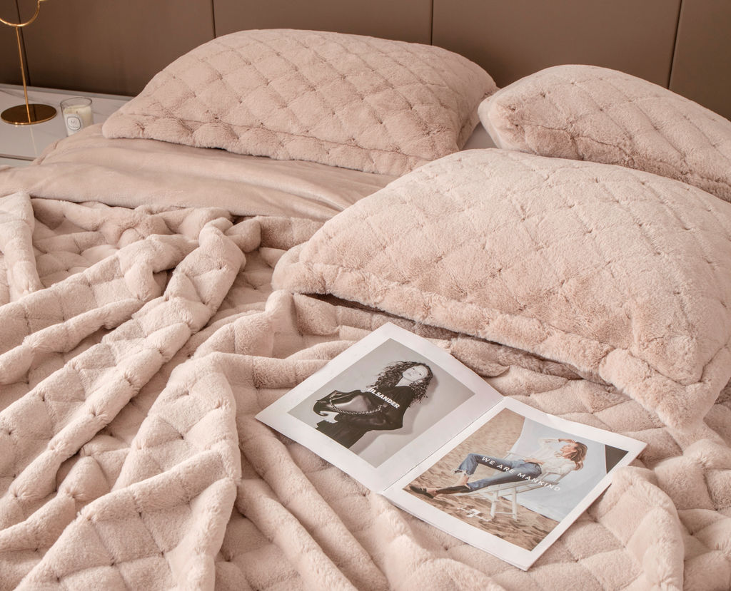 Покрывало декоративное Shinshilla point (жемчужно-бежевый) - Kazanov.a. фото 2