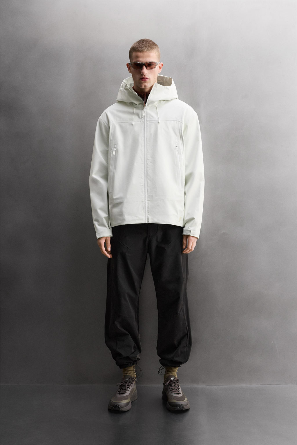 SHELL WATERPROOF TECHNICAL JACKET - Zara фото 14