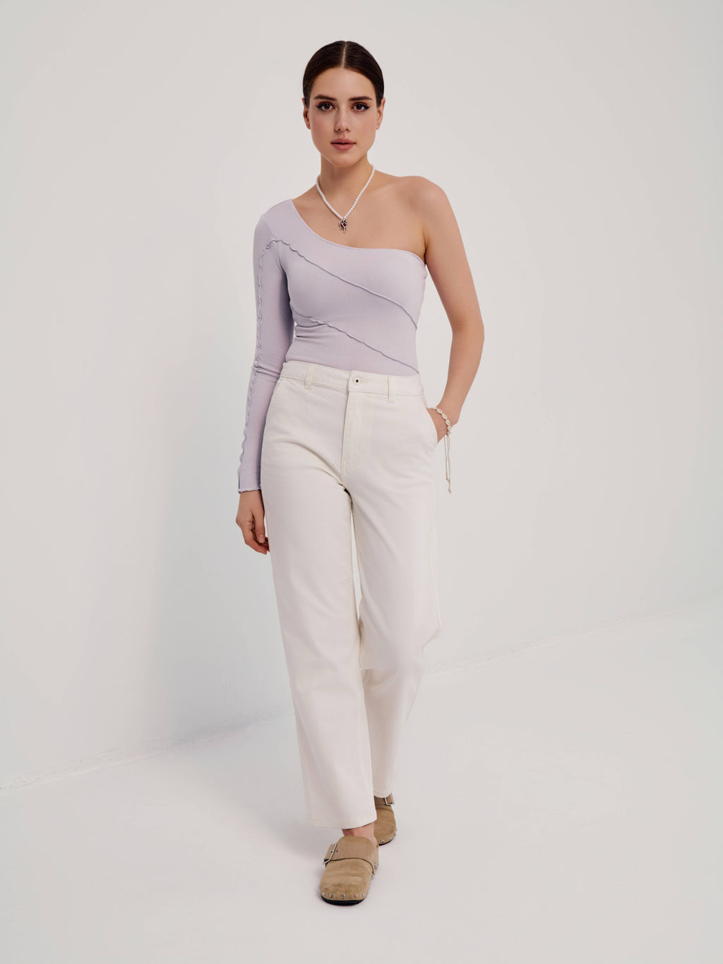 CONTE Боди на одно плечо из полотна в рубчик с декоративными швами LBD 2627 lavender