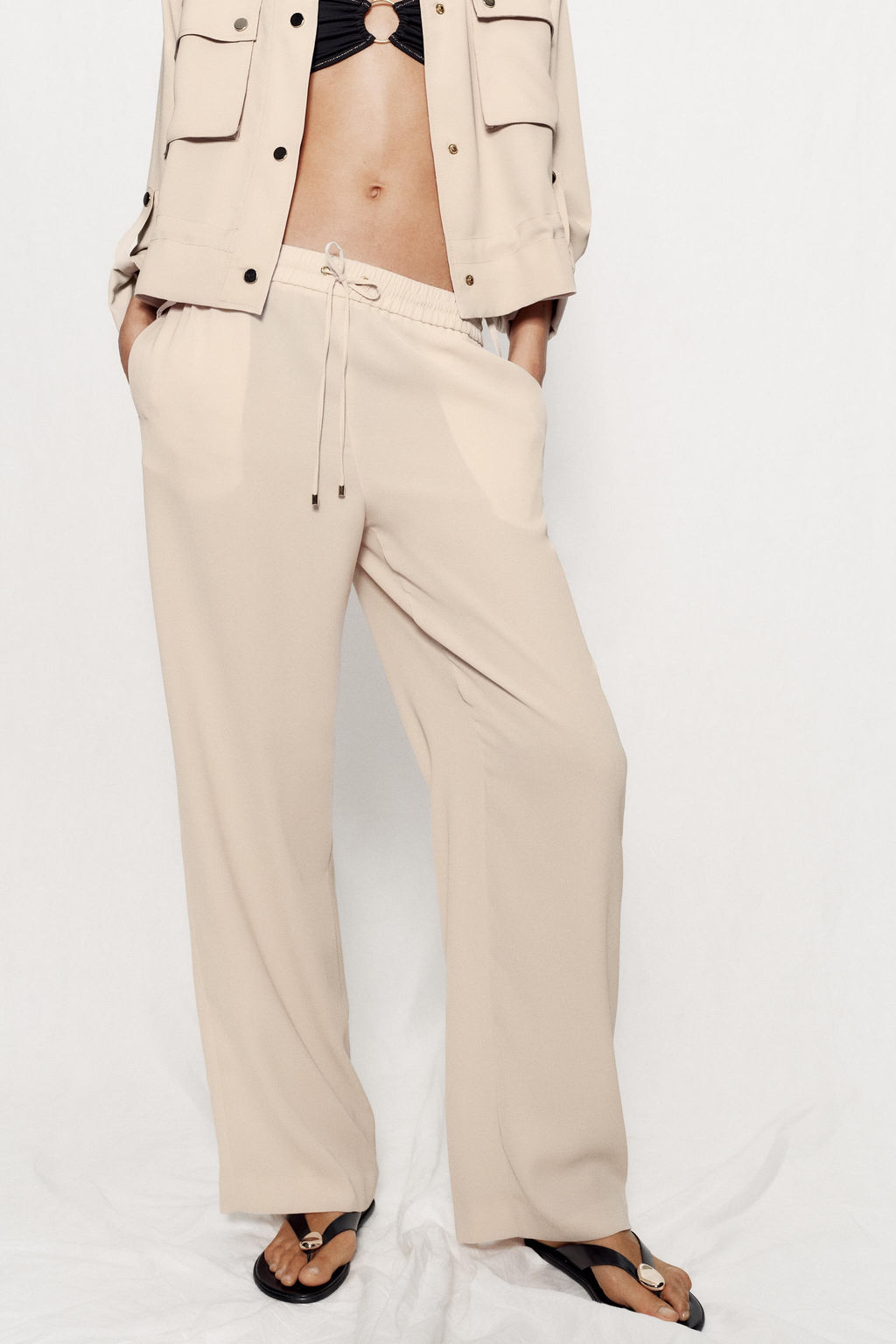 PANTAL?N FLUIDO CINTURA EL?STICA / Beige - Zara фото 3