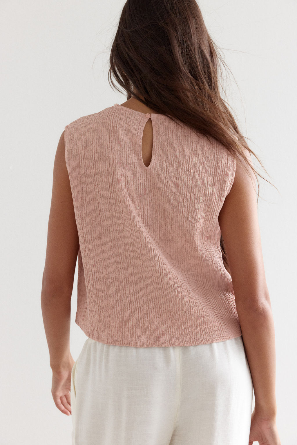 Blusa efecto arrugado con inserciones de encaje - H&m фото 7
