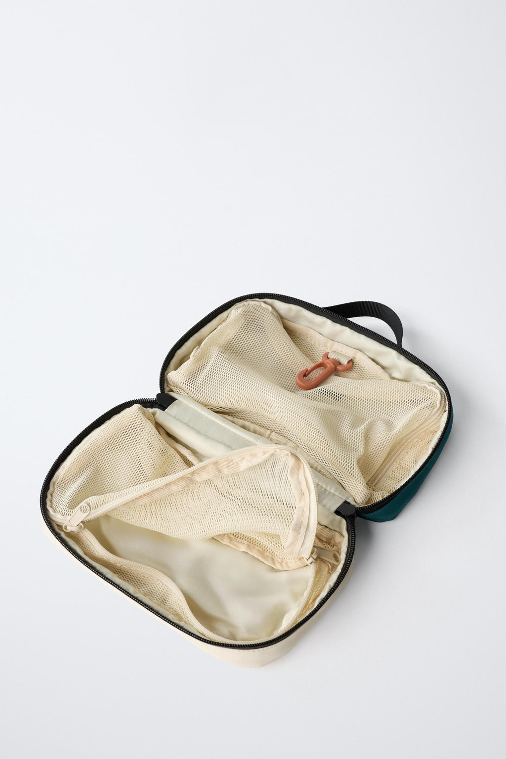 CAMPING TOILETRY BAG - Zara фото 5