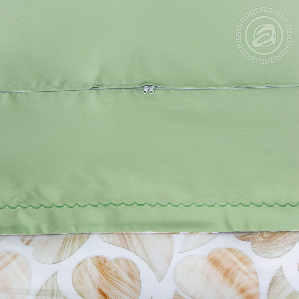 Постельное белье Молли (тенсель) 2 сп. с Евро/Пододеяльник (молния, ушки): 1 шт.- 210*175; Простыня: 1 шт.- 240*240; Наволочка (молния, ушки): 2 шт.- 70*70; Наволочка (молния, ушки): 2 шт.- 50*70 Тенсел