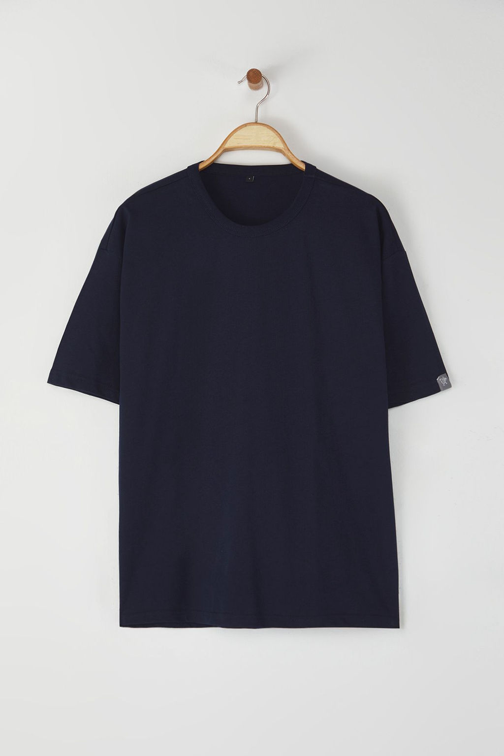 TRENDYOL MAN Beyaz Oversize/Genis Kesim Yaka Detayl? Etiketli %100 Pamuklu T-Shirt TMNSS25TS00057 - Trendyolmilla фото 9