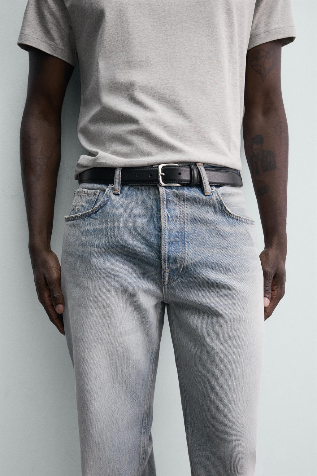 JEANS STRAIGHT FIT / Azul / Acero