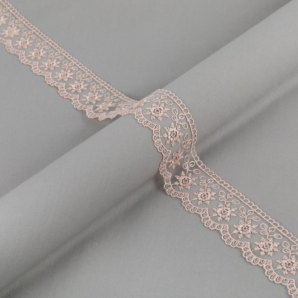 Кружево Gamma сетка 47 мм 5225 в пакете 9 м 0.2 Турция 2-й сорт пудровый