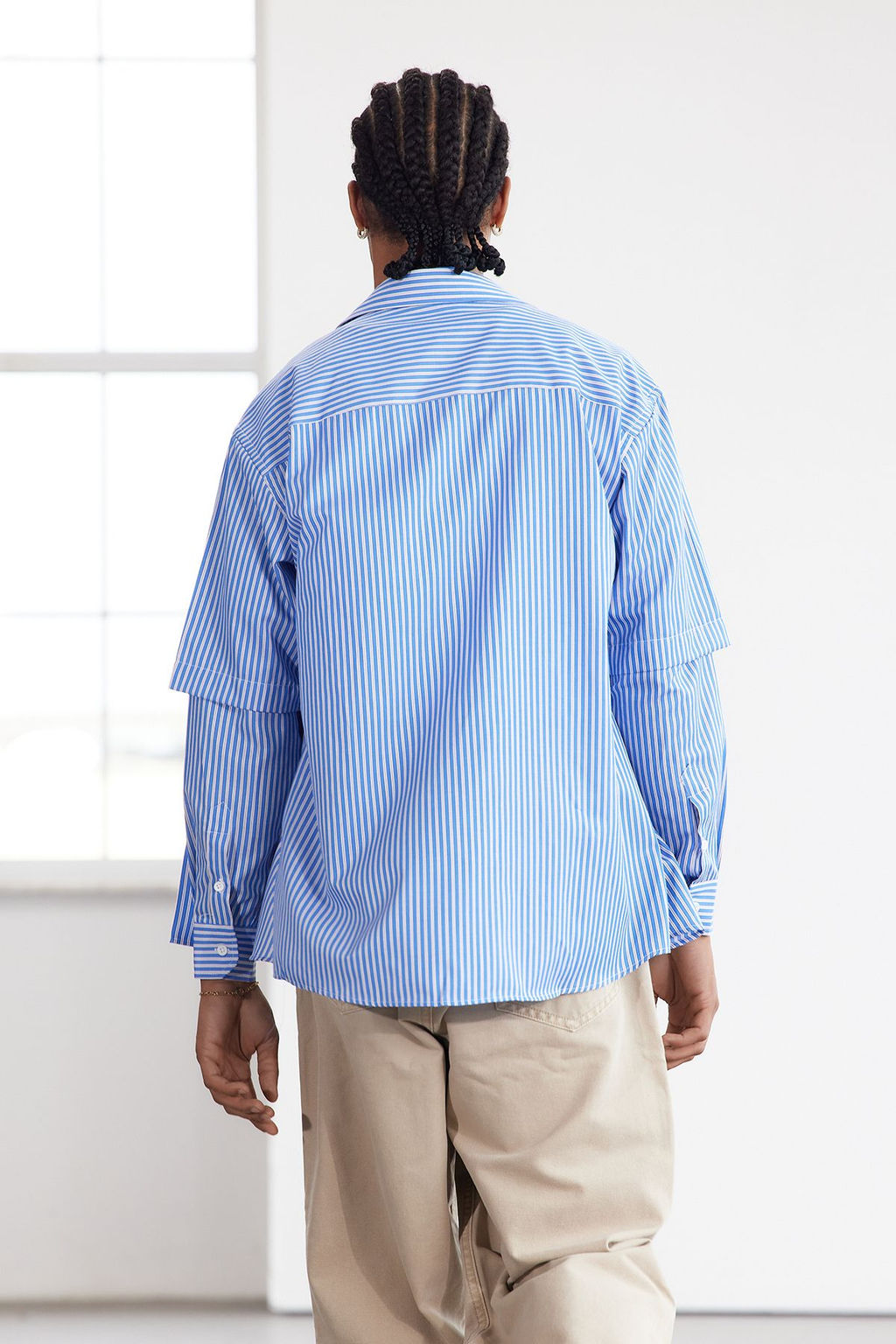 TRENDYOL MAN Limited Edition Mavi Relaxed Fit Alttan C?kma Kollu Gomlek TMNAW25GO00031 - Trendyolmilla фото 4