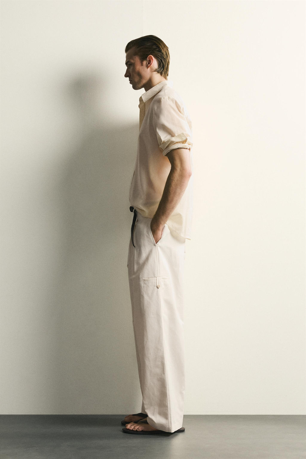 PANTAL?N RELAXED FIT PLIEGUES / Crudo - Zara фото 4