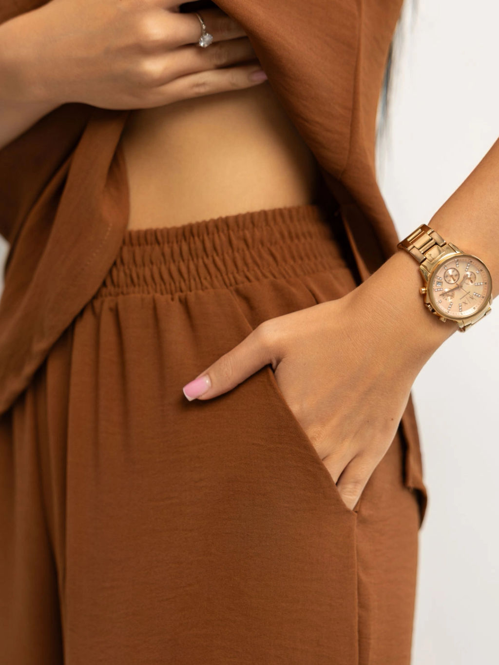 Костюм женский, цвет коричневый