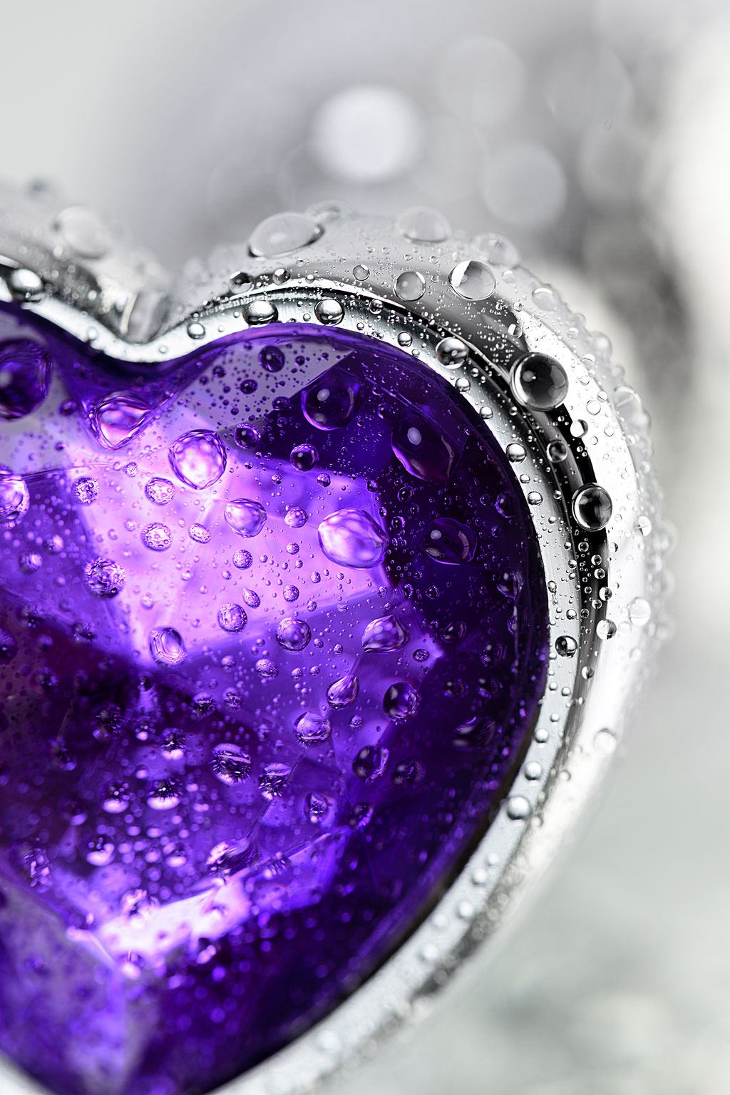 Анальная втулка Metal by TOYFA, металл, серебряная, с фиолетовым кристаллом, 8 см, 3 см, 165 г  фото 9