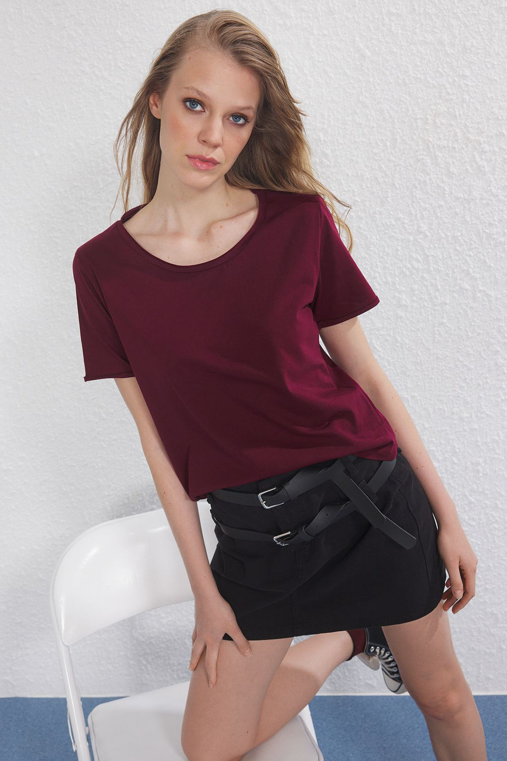 TRENDYOLMILLA Bordo %100 Pamuk Havuz Yaka K?sa Kol Regular/Normal Kal?p Orme T-Shirt TWOSS25TS00192  фото 6